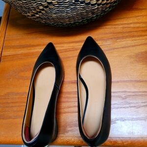 Elegant Black Women's Flats